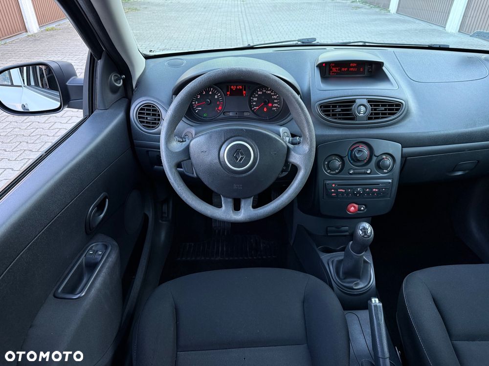 Renault Clio 1.2 16V Expression - 5