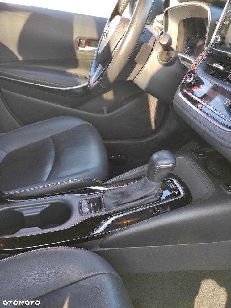 Toyota Corolla 1.8 Hybrid Executive - 14