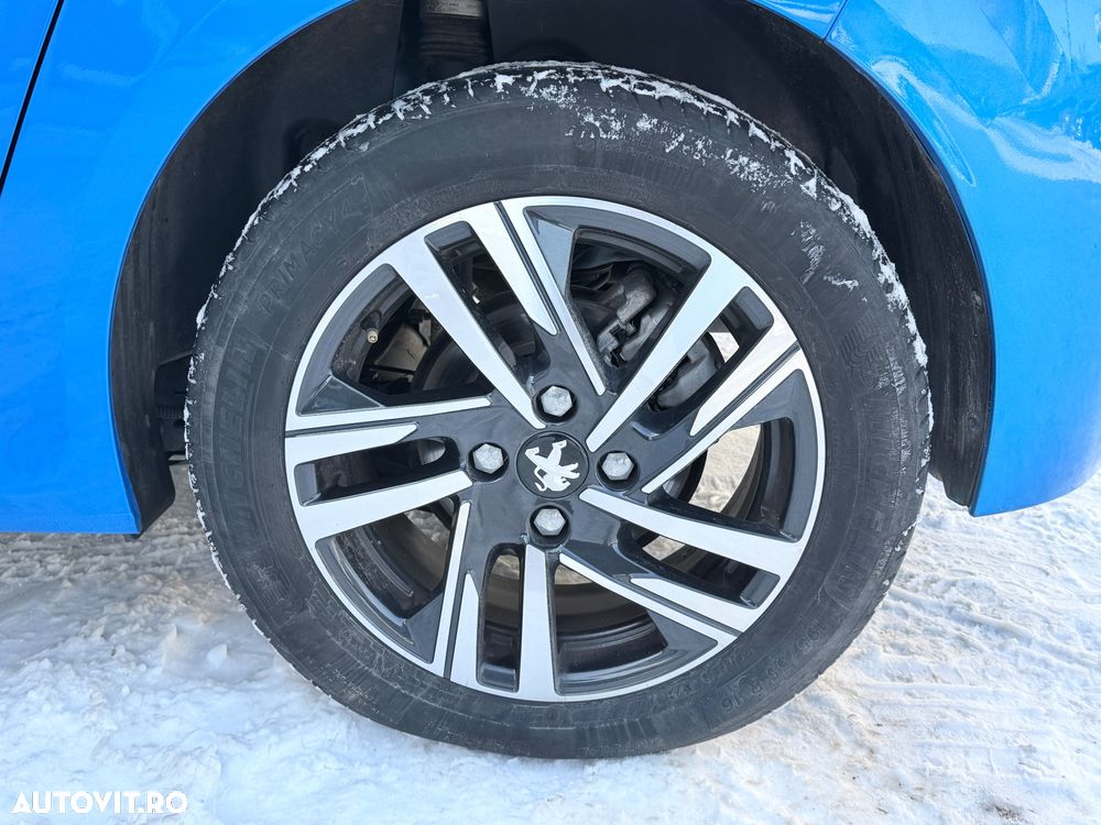 Peugeot 208 - 25