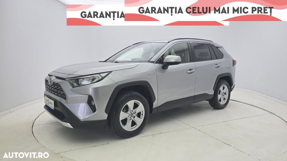 Toyota RAV4 - 1