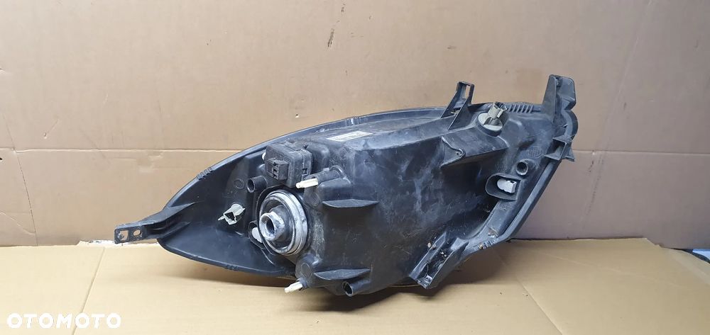 Lampa lewy przód przednia lewa Nissan Note E11 EU 26060-9U10A - 6