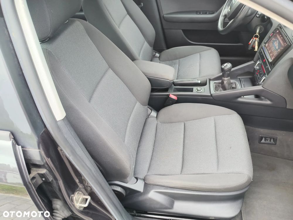 Audi A3 Sportback 1.4 TFSI Attraction - 8