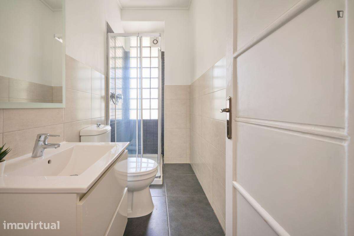 Quarto - localizado em Saldanha Lisbon - Grande imagem: 3/46