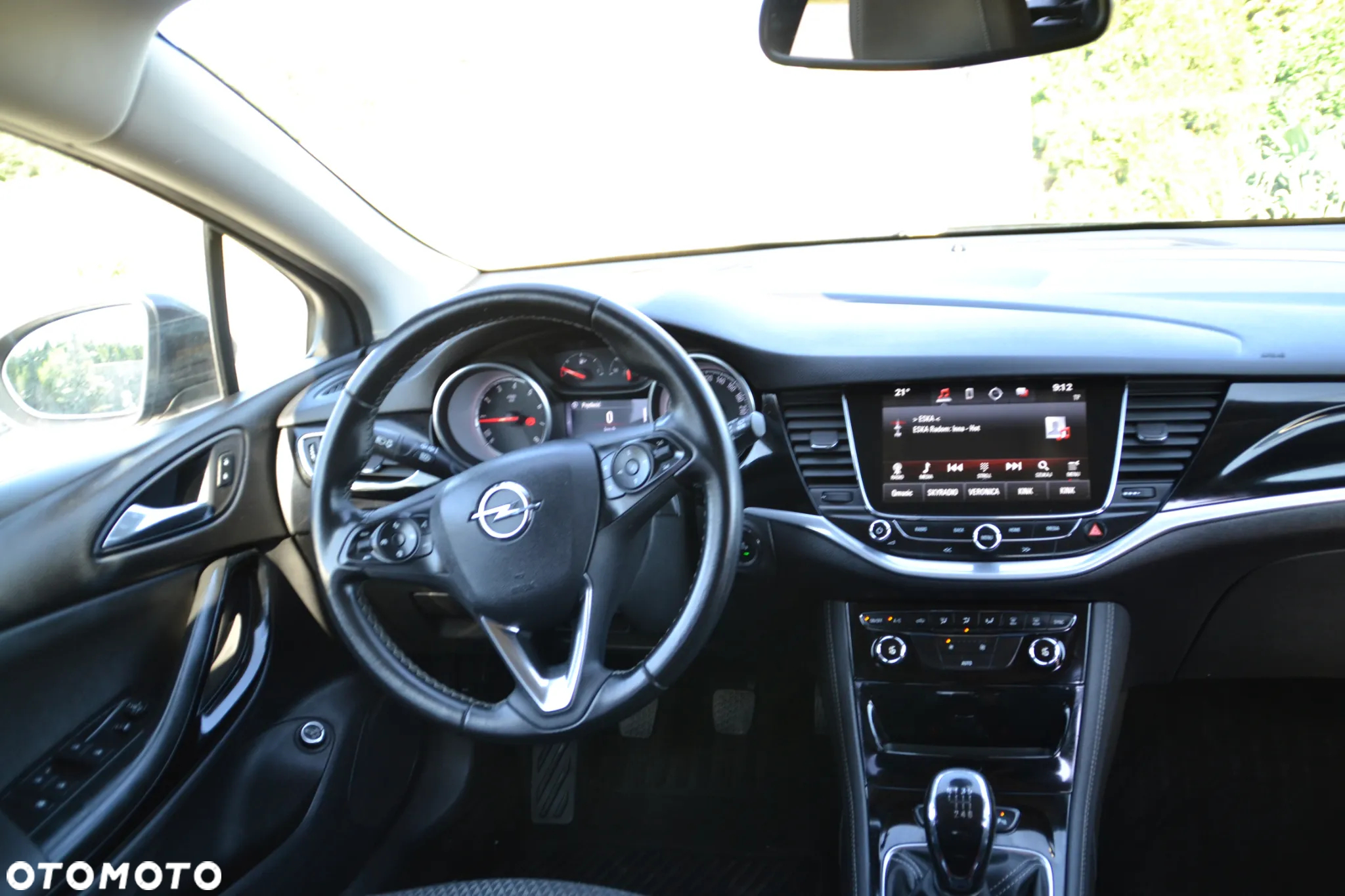 Opel Astra 1.4 Turbo Sports Tourer 120 Jahre - 24