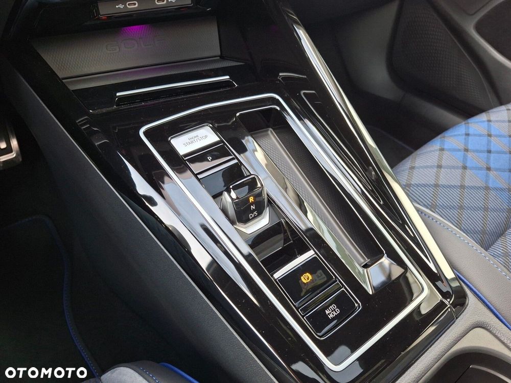 Volkswagen Golf Variant 2.0 TSI 4Motion R - 35