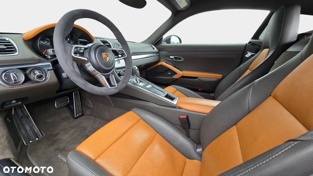 Porsche Cayman PDK - 19