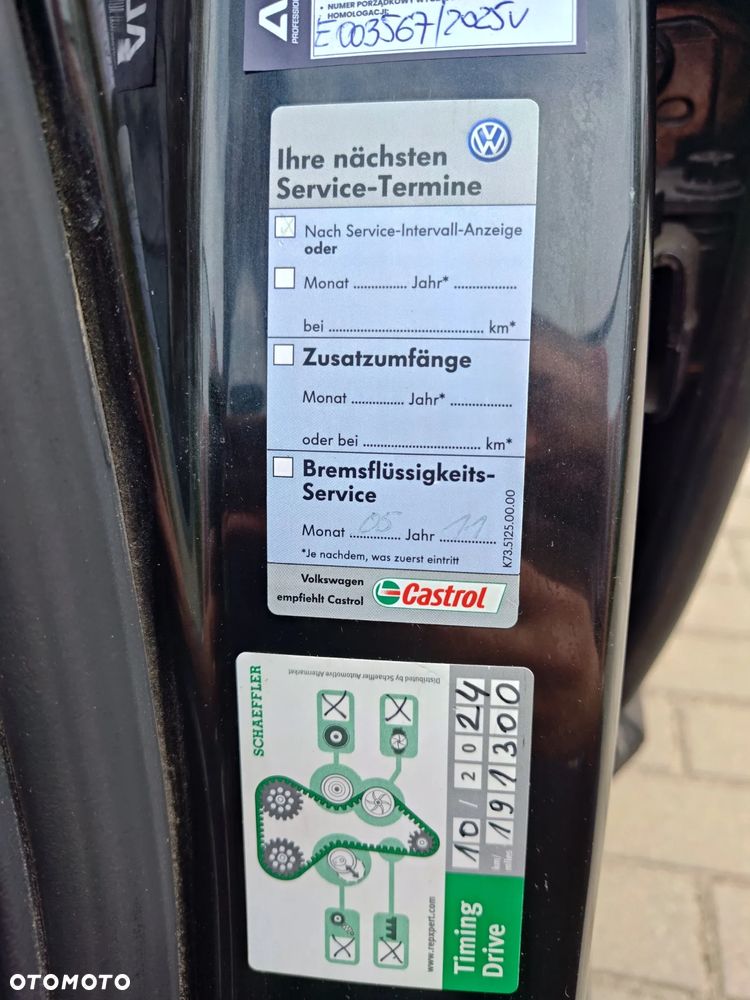 Volkswagen Phaeton 4.2 V8 4Mot (5 os.) - 33