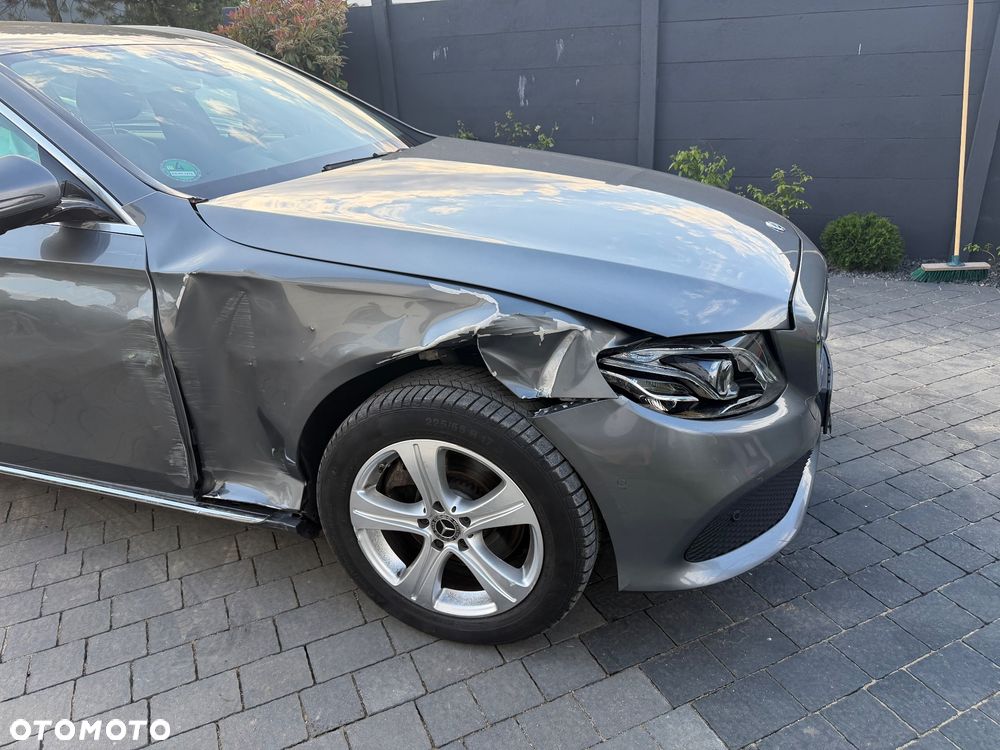 Mercedes-Benz Klasa E 250 9G-TRONIC Avantgarde - 11