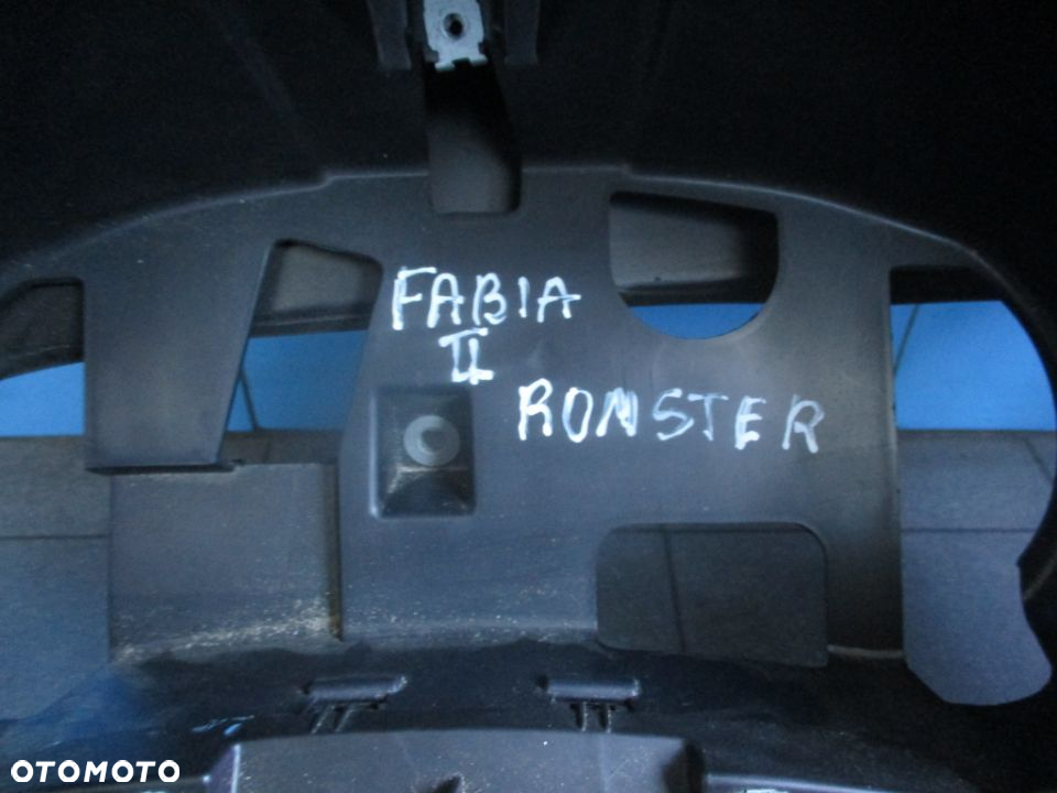Deska rozdzielcza Skoda Fabia II Roomster - 3