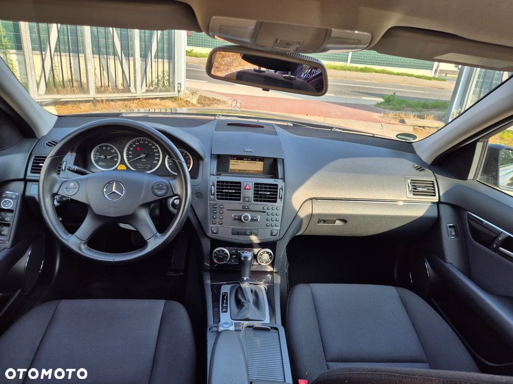 Mercedes-Benz Klasa C 180 Kompressor Automatik BlueEFFICIENCY - 16