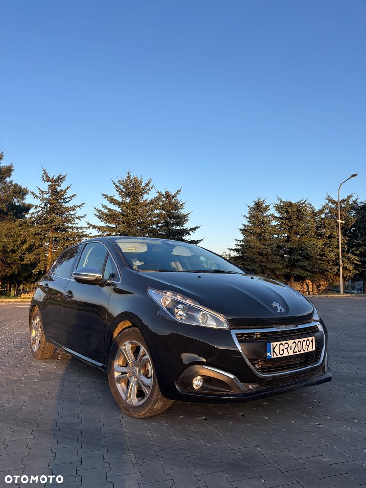 Peugeot 208 - 3