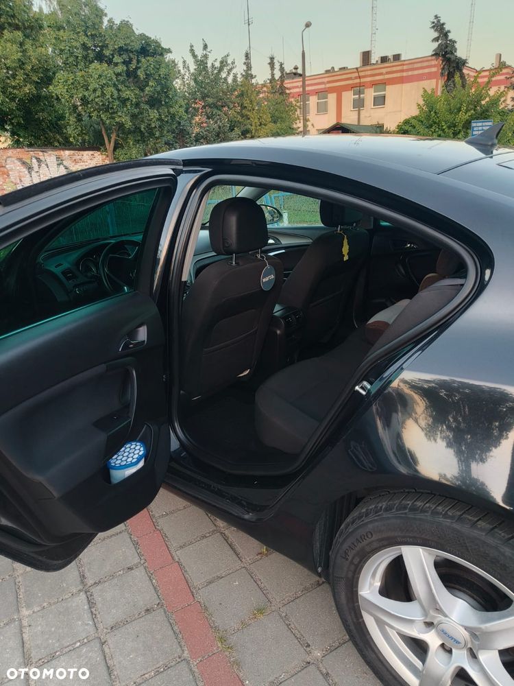 Opel Insignia 2.0 CDTI - 6