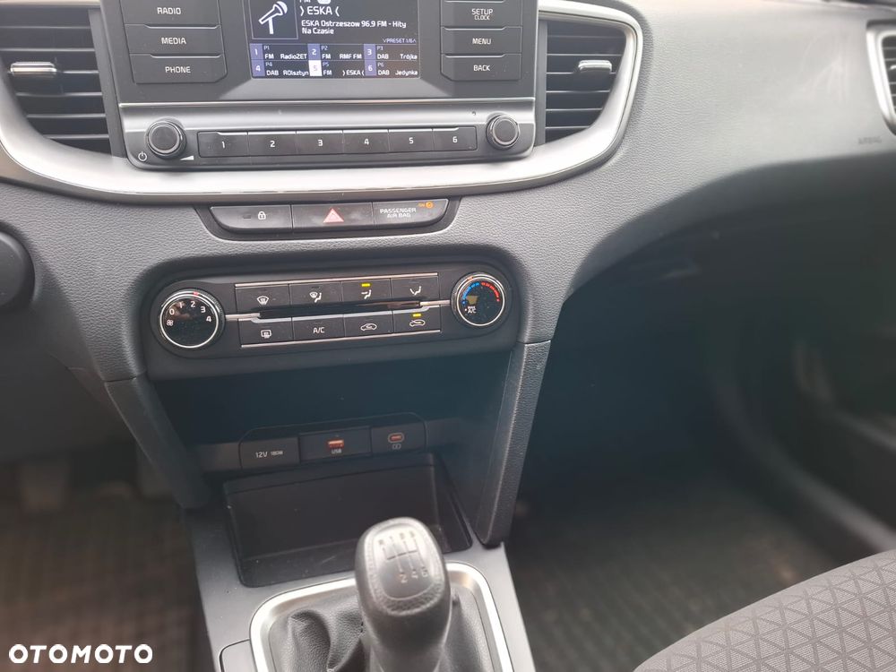 Kia Ceed - 19