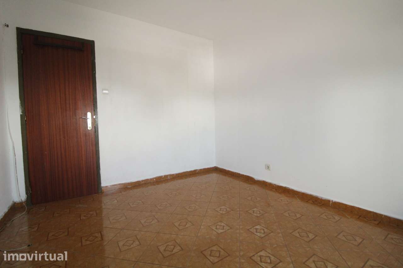 LARANJEIRO - Apartamento T3 com 2 WC - Grande imagem: 5/14