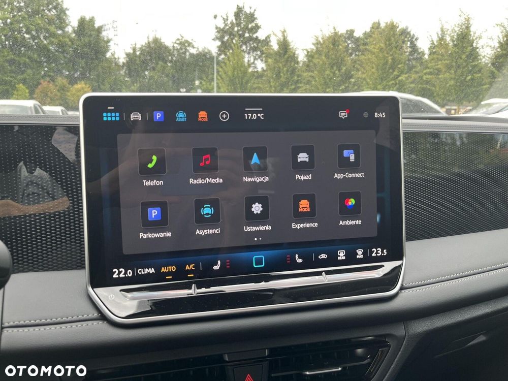 Volkswagen Tiguan - 32