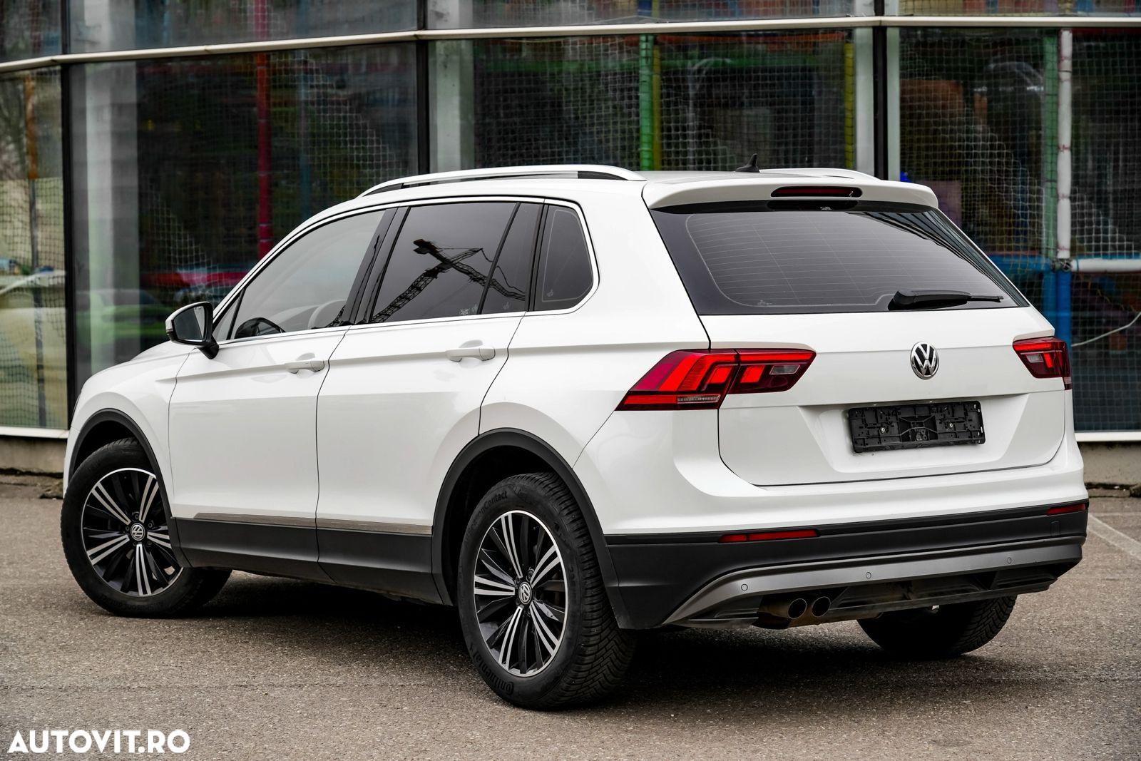 Volkswagen Tiguan 2.0 TDI DPF DSG Comfortline - 3