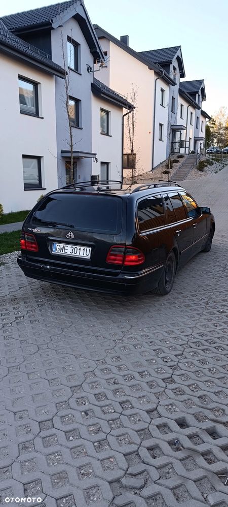 Mercedes-Benz Klasa E - 4