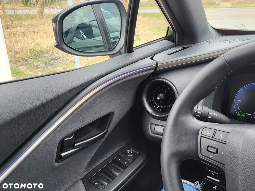 Toyota C-HR 2.0 Hybrid Dynamic Force Executive - 22