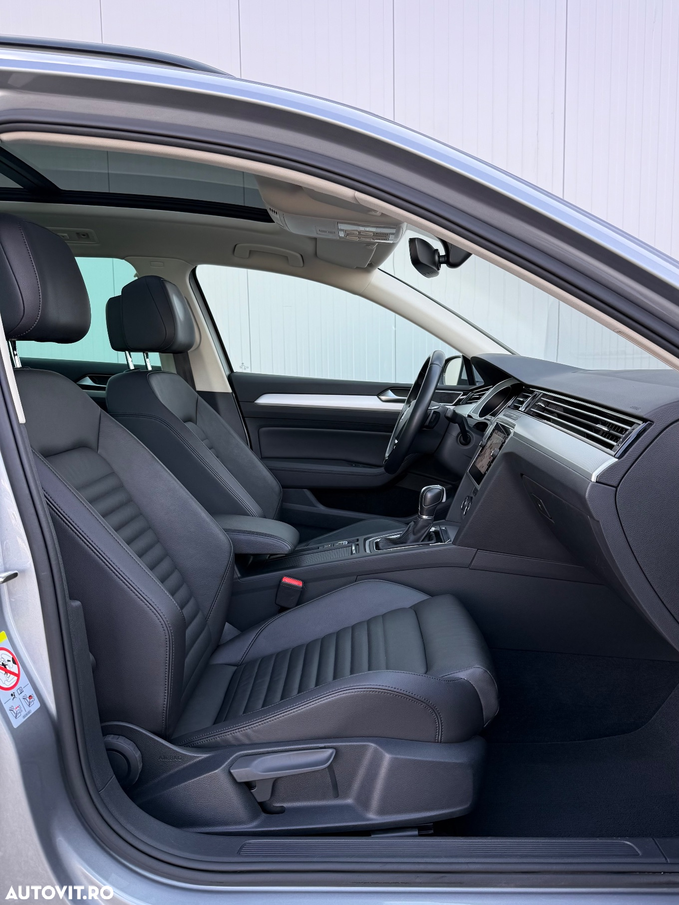 Volkswagen Passat Variant 2.0 TDI DSG Comfortline - 24
