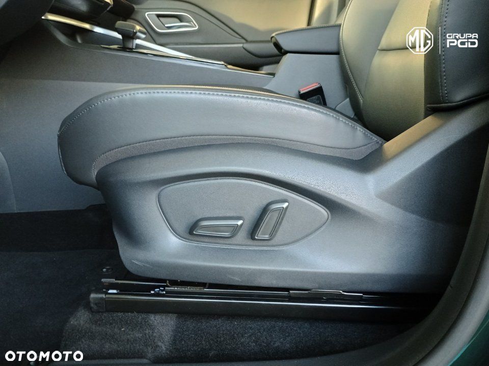 MG ZS - 10