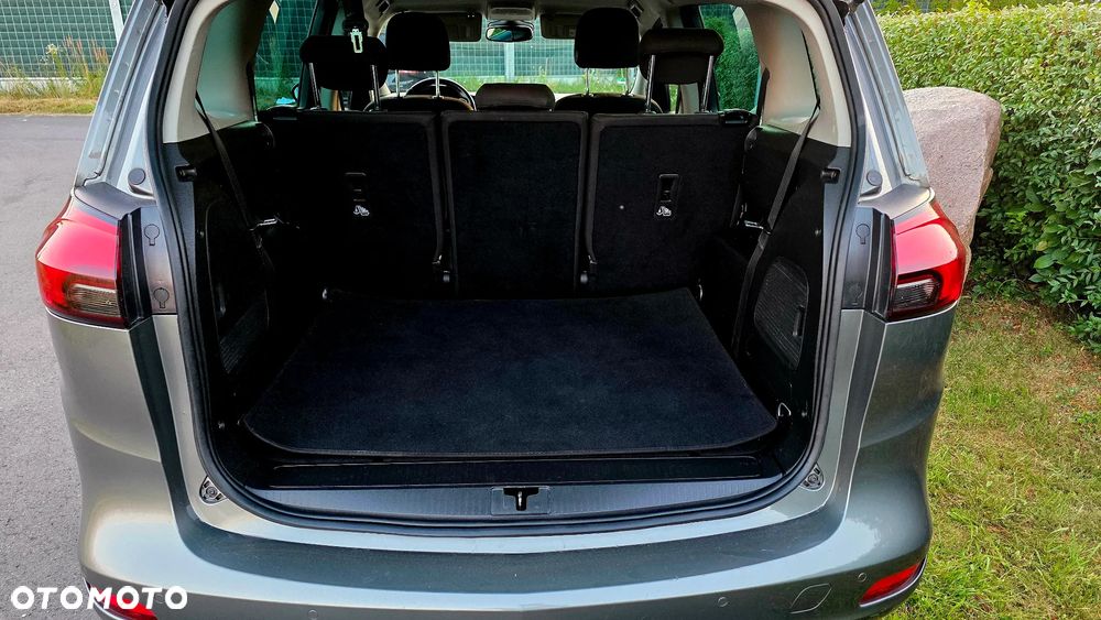 Opel Zafira - 18