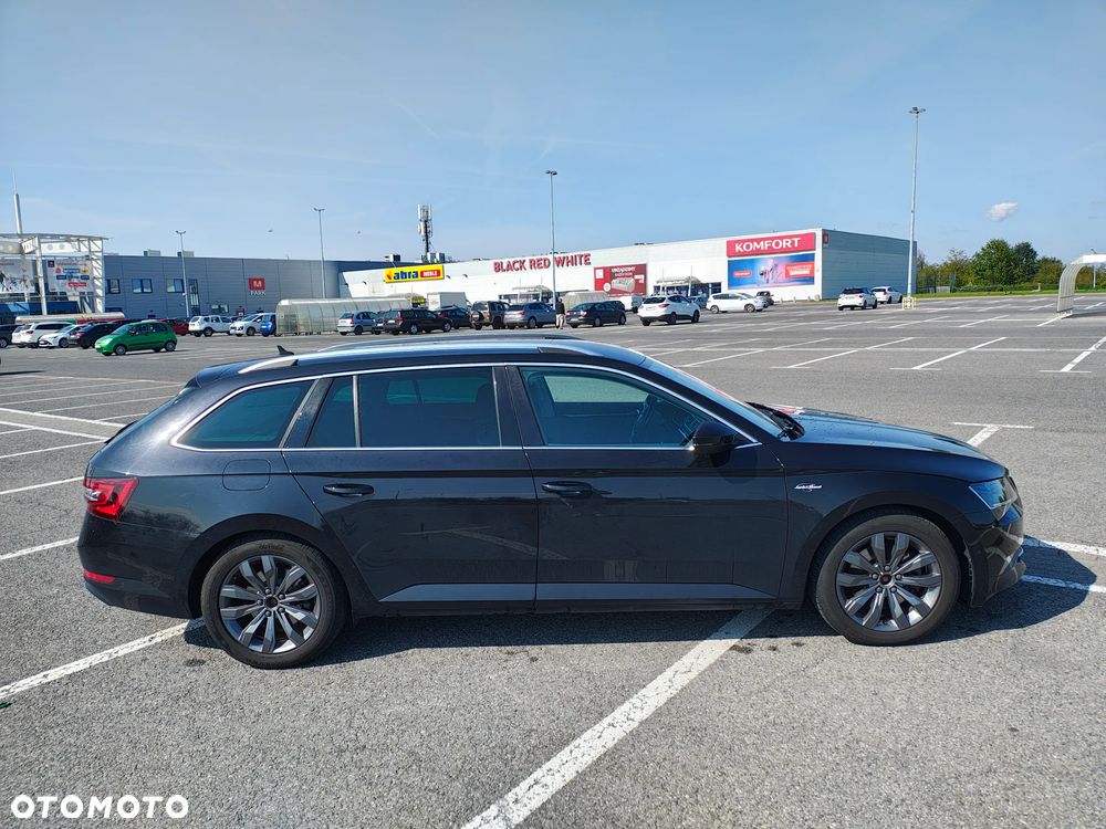 Skoda Superb 2.0 TDI 4x4 L&K DSG - 6