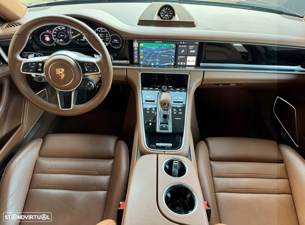 Porsche Panamera Sport Turismo 4 E-Hybrid - 16