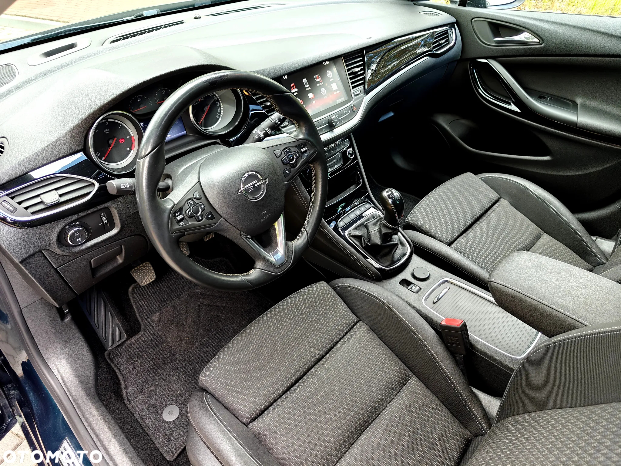 Opel Astra 1.6 BiTurbo D (CDTI) Start/Stop Innovation - 10