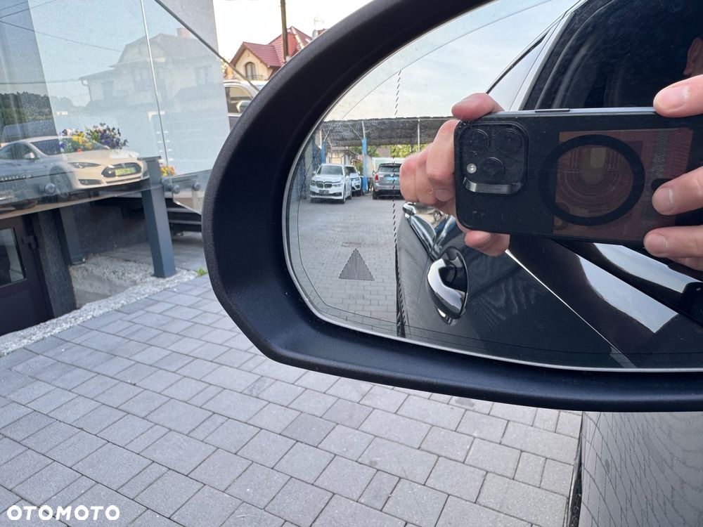 Mercedes-Benz Klasa C 220 d 4Matic 9G-TRONIC AMG Line - 37