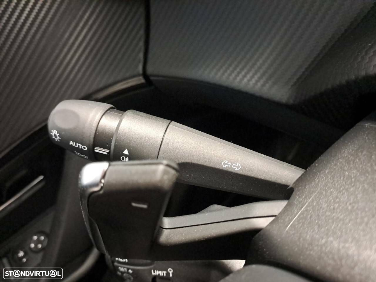 Peugeot 2008 1.5 BlueHDi Active Pack EAT8 - 14