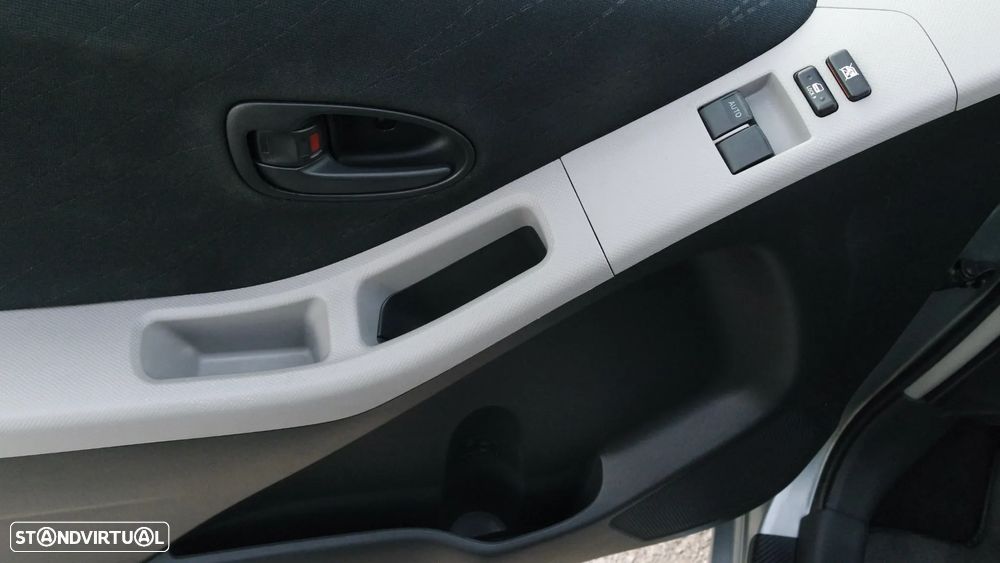 Toyota Yaris 1.0 VVT-i Comfort+AC+VSC - 41