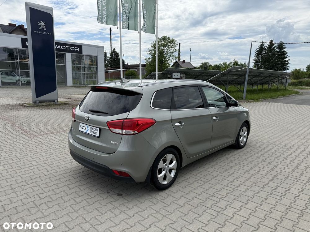 Kia Carens 1.6 GDI M - 6