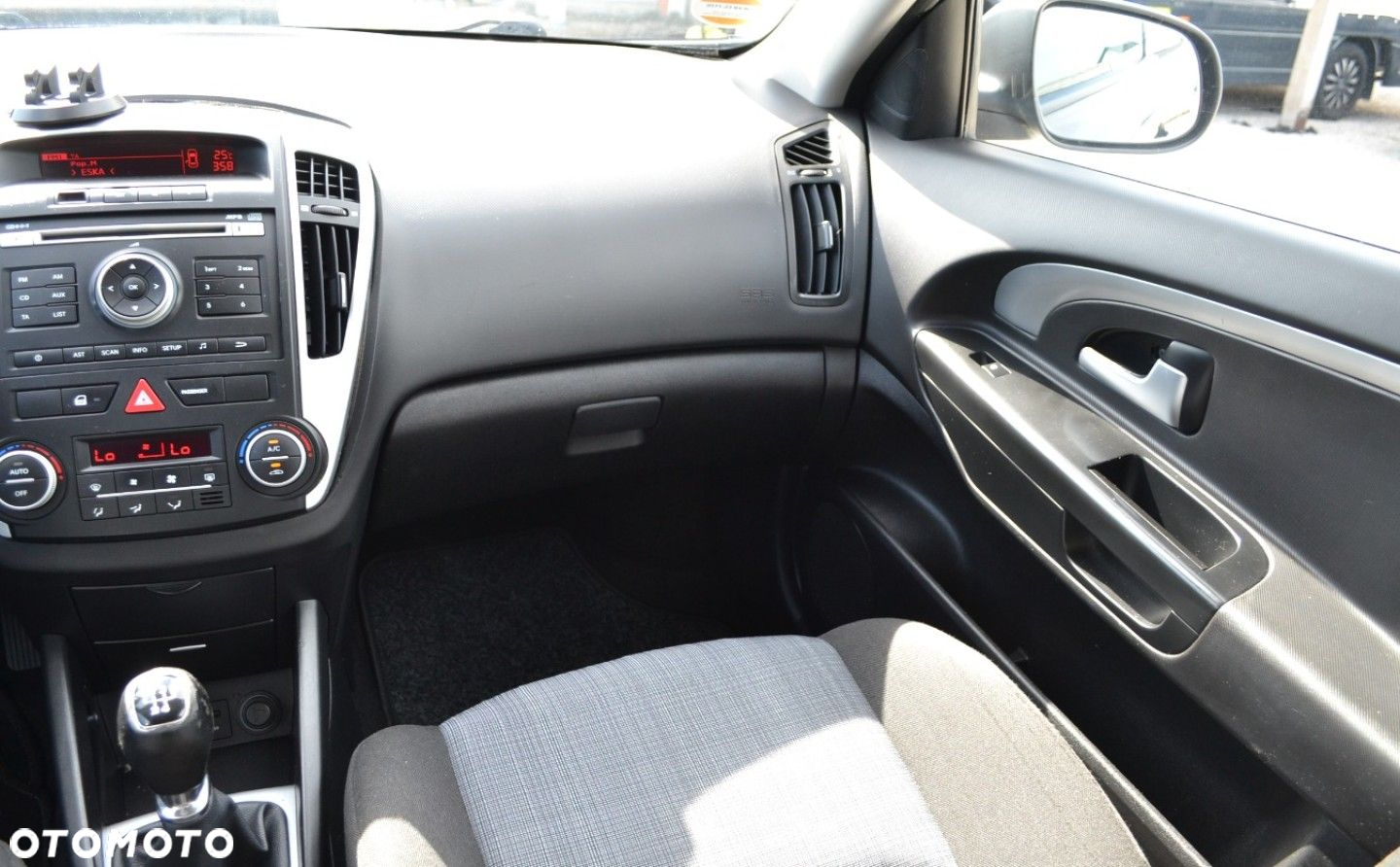 Kia Ceed Cee'd 1.4 Comfort + - 27