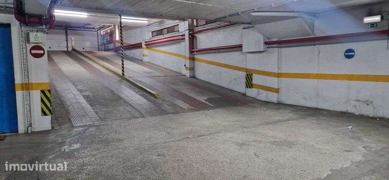 Garagem à venda na Rua das Pedralvas, 3 nA - Grande imagem: 2/7