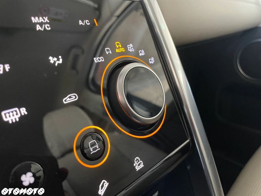 Land Rover Discovery Sport 2.0 P200 mHEV Urban Edition - 34