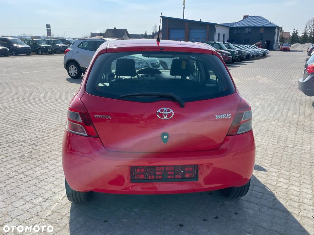Toyota Yaris 1.0 VVT-i Team - 19