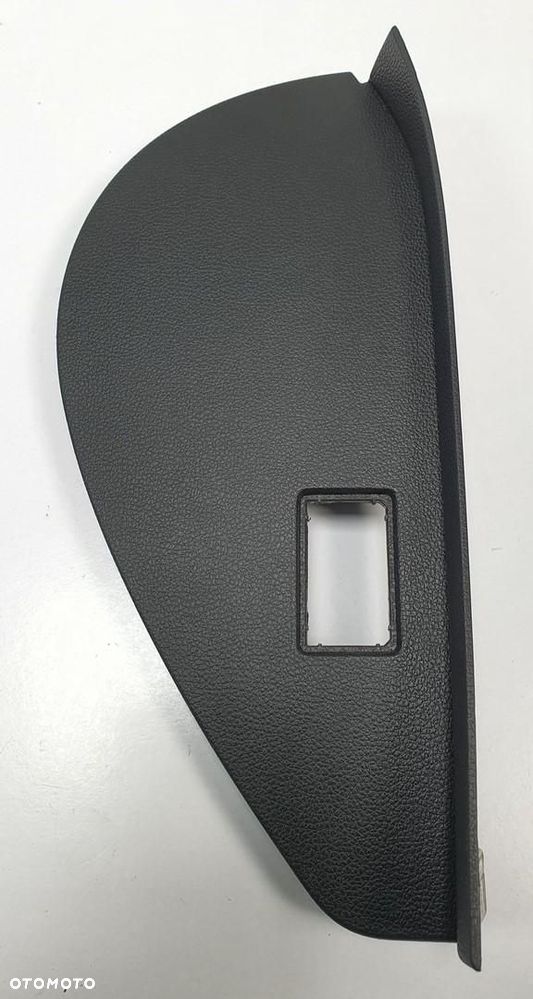 PLASTIK OSŁONA KONSOLI PRAWA VW NEW BEETLE II - 1