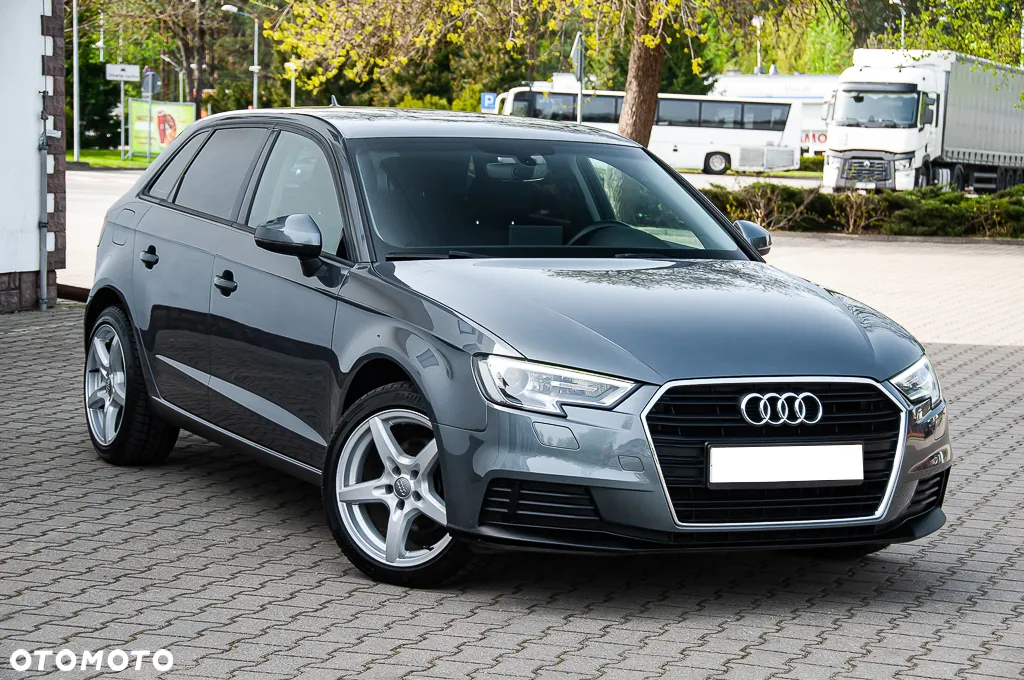Audi A3 1.6 TDI Sportback - 8