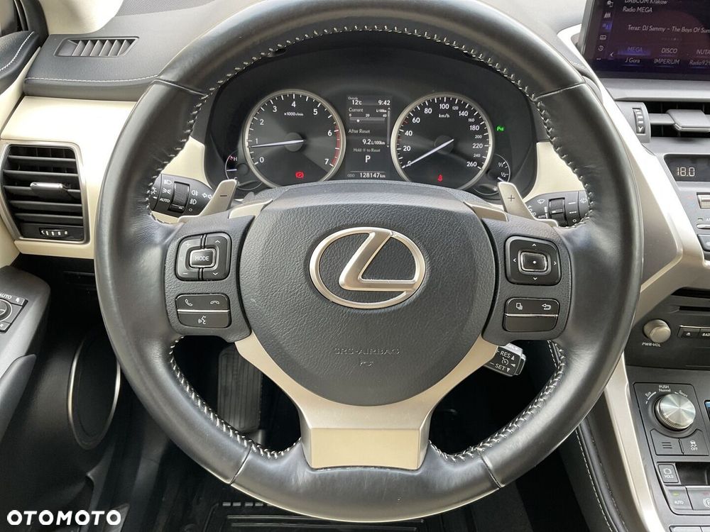 Lexus NX 300 Prestige AWD - 24