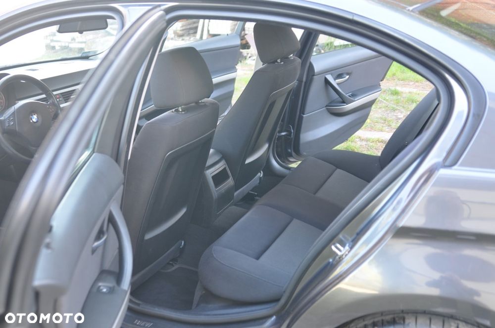 BMW Seria 3 320d DPF - 14