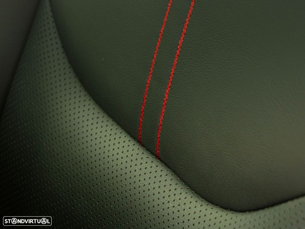 Lexus LBX Emotion - 38