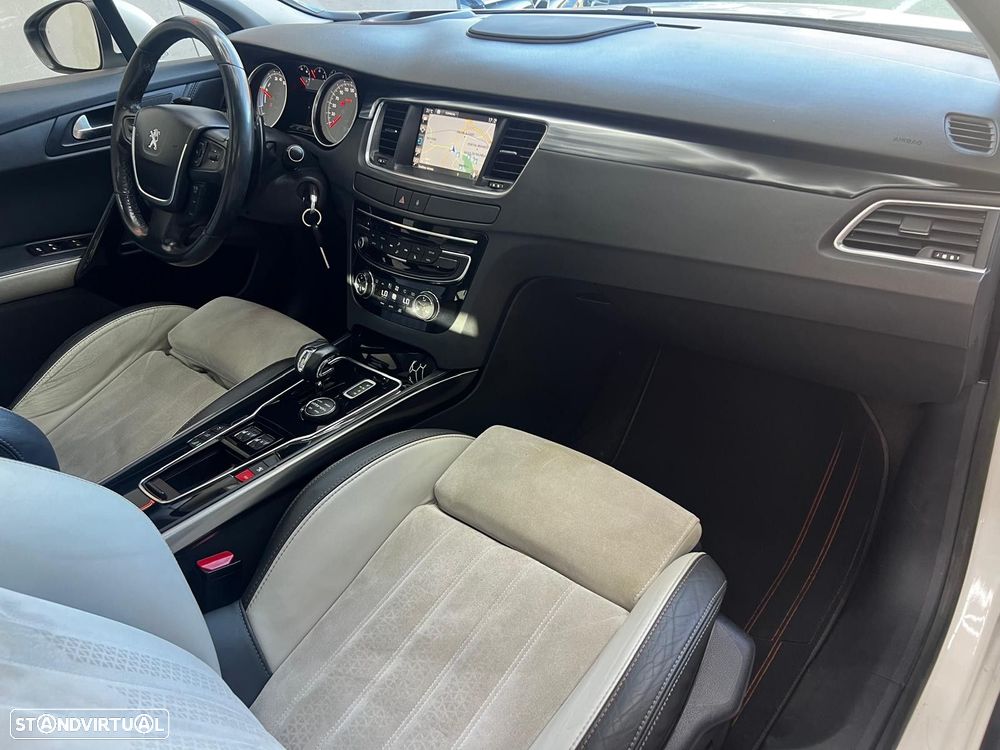 Peugeot 508 RXH 2.0 HDi Hybrid4 2-Tronic - 13