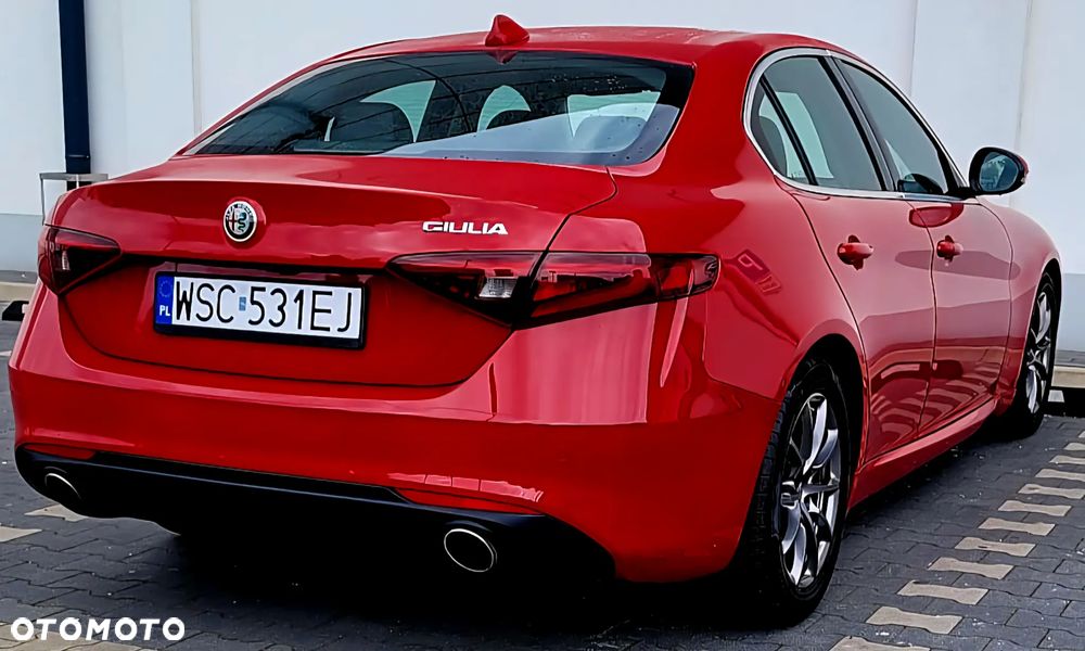 Alfa Romeo Giulia - 7