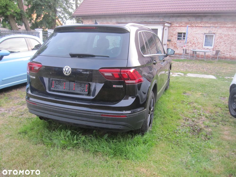 Volkswagen Tiguan 2.0 TSI 4Motion DSG Lounge Track & Style - 24