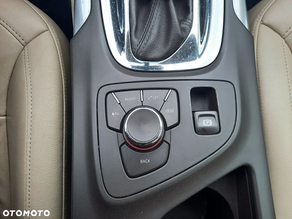 Opel Insignia 2.0 Turbo Design Edition - 28