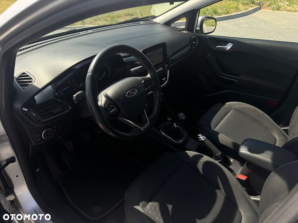 Ford Fiesta 1.0 EcoBoost S&S TITANIUM - 23