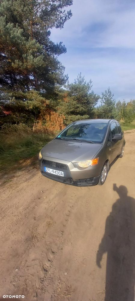 Mitsubishi Colt - 1