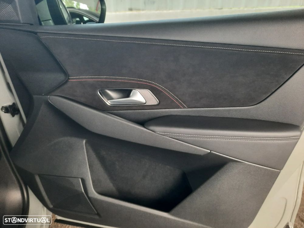 DS DS7 Crossback E-Tense Performance Line+ EAT8 - 32