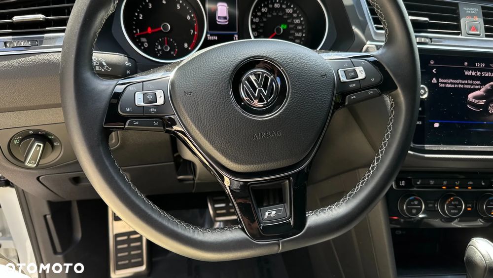 Volkswagen Tiguan - 13
