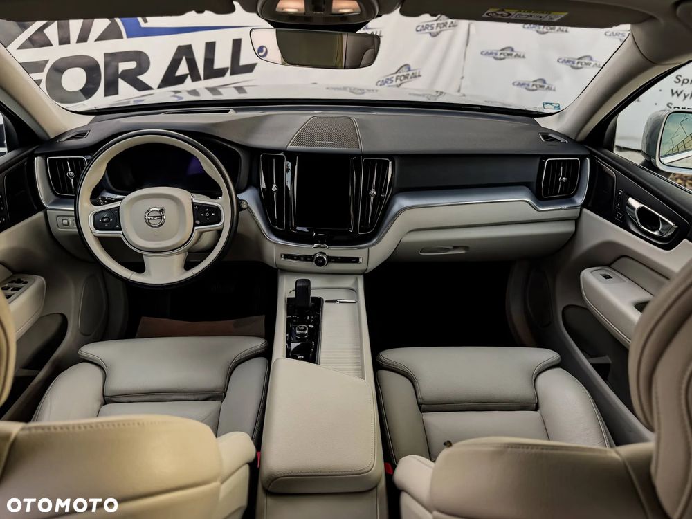 Volvo XC 60 T6 Plug-In Hybrid AWD Inscription - 28